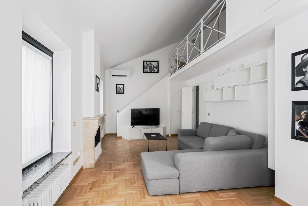 Appartamento Living Brera, a unique experience - Vicolo Fiori Milano Esterno foto