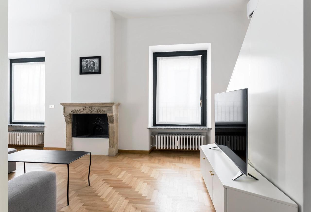 Appartamento Living Brera, a unique experience - Vicolo Fiori Milano Esterno foto
