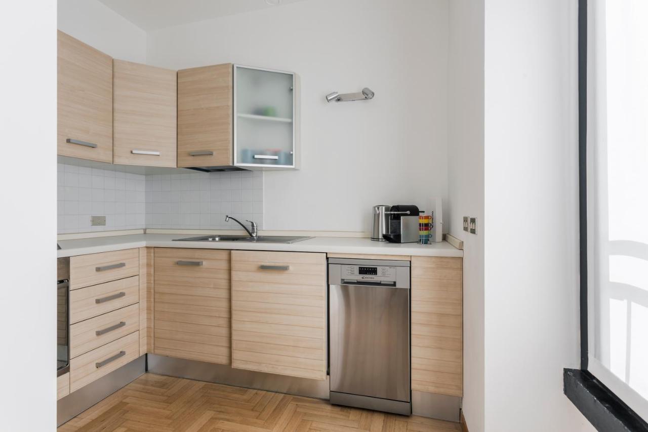 Appartamento Living Brera, a unique experience - Vicolo Fiori Milano Esterno foto