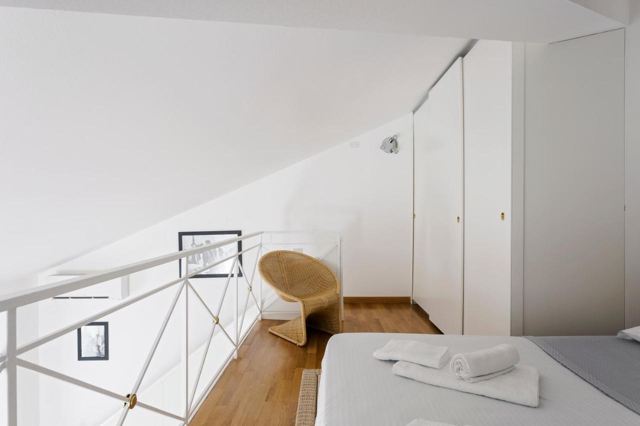 Appartamento Living Brera, a unique experience - Vicolo Fiori Milano Esterno foto