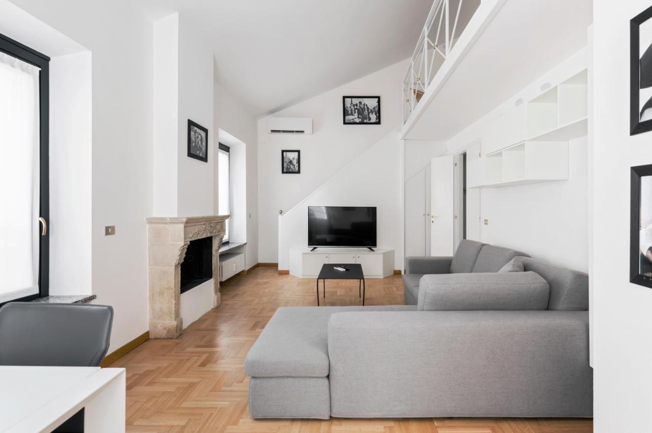 Appartamento Living Brera, a unique experience - Vicolo Fiori Milano Esterno foto